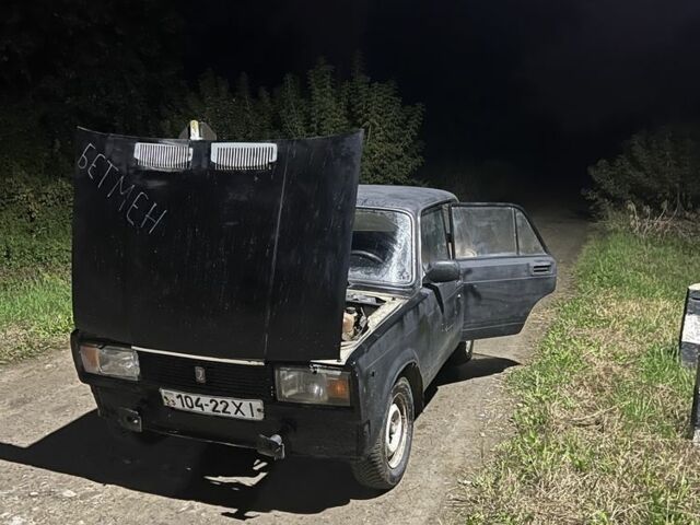 Белый ВАЗ 2105, объемом двигателя 1.3 л и пробегом 322 тыс. км за 571 $, фото 4 на Automoto.ua