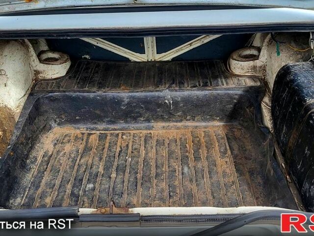 Білий ВАЗ 2105, об'ємом двигуна 1.3 л та пробігом 100 тис. км за 600 $, фото 12 на Automoto.ua