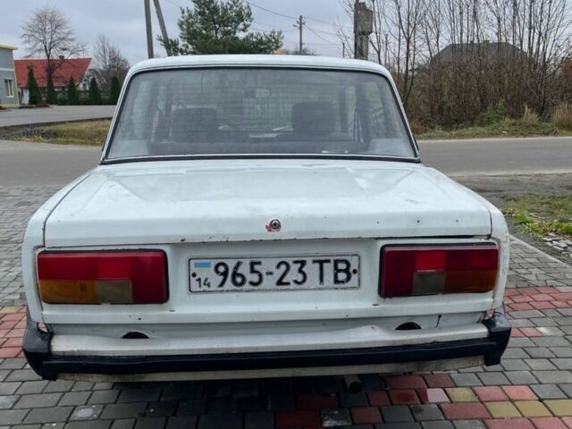 Білий ВАЗ 2105, об'ємом двигуна 1.5 л та пробігом 100 тис. км за 399 $, фото 3 на Automoto.ua