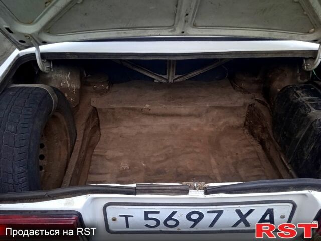 Белый ВАЗ 2105, объемом двигателя 1.5 л и пробегом 0 тыс. км за 750 $, фото 8 на Automoto.ua