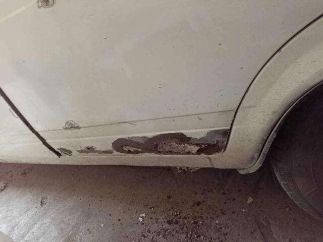 ВАЗ 2105 1989 в Хмельницком на Automoto.ua Белый ВАЗ 2105, объемом двигателя 1.3 л и пробегом 34 тыс. км за 314 $, фото 8 на Automoto.ua