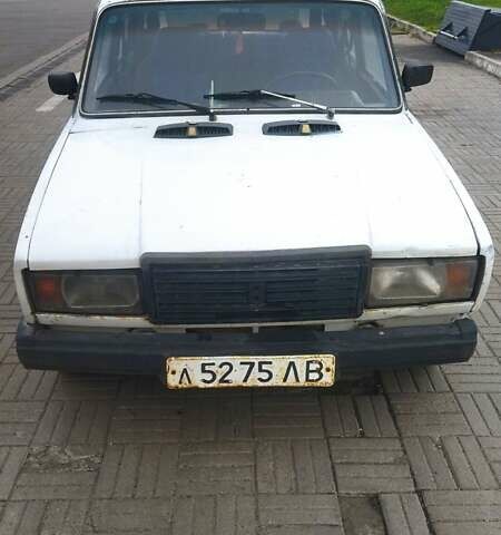 Белый ВАЗ 2105, объемом двигателя 1.3 л и пробегом 99 тыс. км за 555 $, фото 4 на Automoto.ua