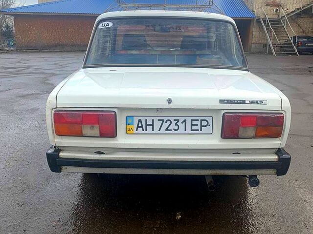 Белый ВАЗ 2105, объемом двигателя 15 л и пробегом 0 тыс. км за 600 $, фото 4 на Automoto.ua