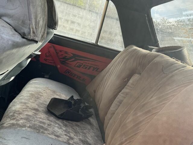 Белый ВАЗ 2105, объемом двигателя 1.3 л и пробегом 50 тыс. км за 180 $, фото 6 на Automoto.ua