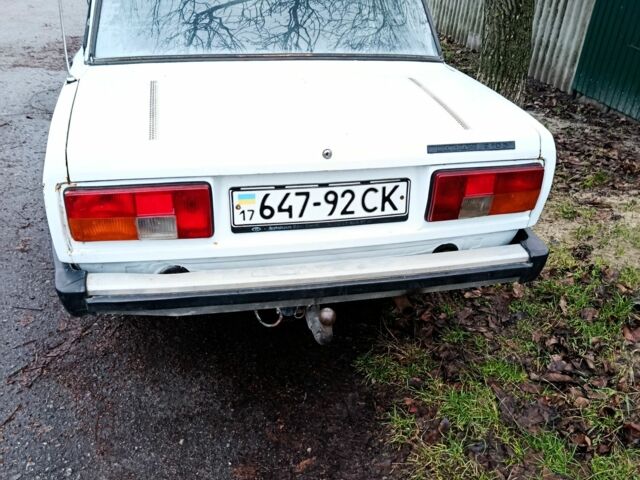 Білий ВАЗ 2105, об'ємом двигуна 0 л та пробігом 450 тис. км за 426 $, фото 3 на Automoto.ua
