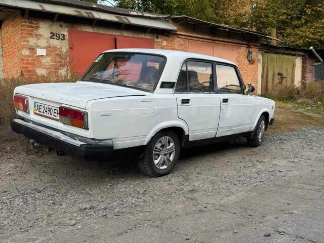 Білий ВАЗ 2105, об'ємом двигуна 1.5 л та пробігом 200 тис. км за 350 $, фото 2 на Automoto.ua