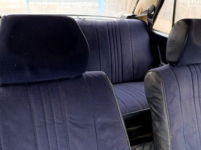 Белый ВАЗ 2105, объемом двигателя 15 л и пробегом 0 тыс. км за 500 $, фото 7 на Automoto.ua