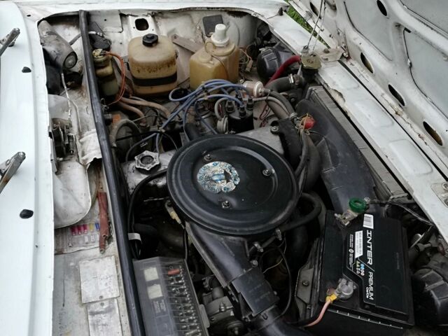 ВАЗ 2105 1989 в Малине на Automoto.ua Белый ВАЗ 2105, объемом двигателя 1.3 л и пробегом 50 тыс. км за 888 $, фото 10 на Automoto.ua