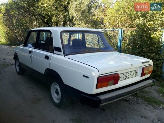 Білий ВАЗ 2105, об'ємом двигуна 0 л та пробігом 12 тис. км за 750 $, фото 2 на Automoto.ua