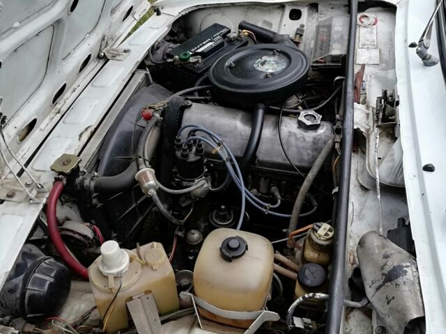 ВАЗ 2105 1989 в Малине на Automoto.ua Белый ВАЗ 2105, объемом двигателя 1.3 л и пробегом 50 тыс. км за 888 $, фото 9 на Automoto.ua