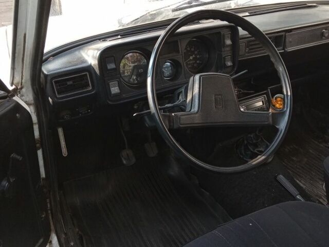 Белый ВАЗ 2105, объемом двигателя 0 л и пробегом 63 тыс. км за 523 $, фото 2 на Automoto.ua