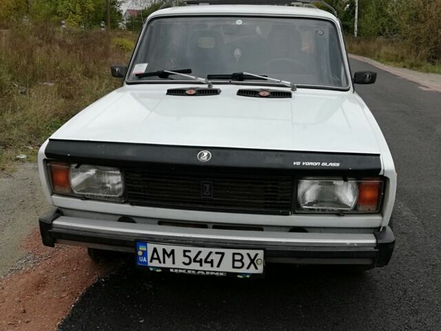 ВАЗ 2105 1989 в Малине на Automoto.ua Белый ВАЗ 2105, объемом двигателя 1.3 л и пробегом 50 тыс. км за 888 $, фото 1 на Automoto.ua