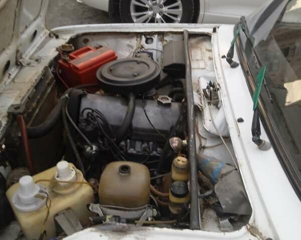 Білий ВАЗ 2105, об'ємом двигуна 1.3 л та пробігом 100 тис. км за 650 $, фото 5 на Automoto.ua