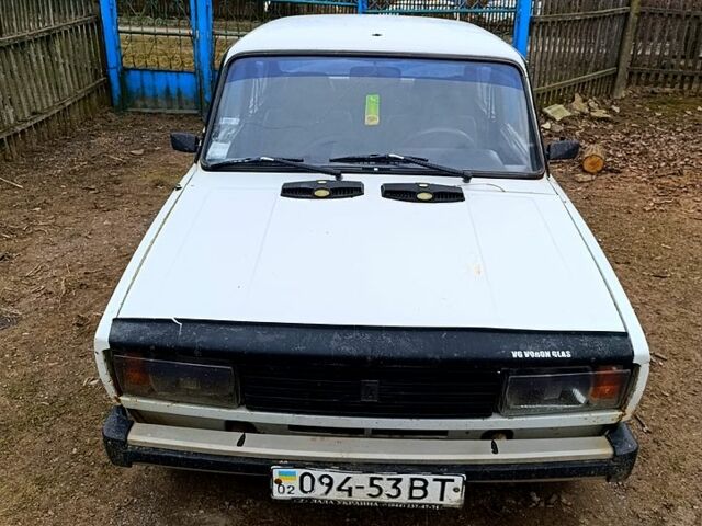 Белый ВАЗ 2105, объемом двигателя 15 л и пробегом 0 тыс. км за 500 $, фото 3 на Automoto.ua