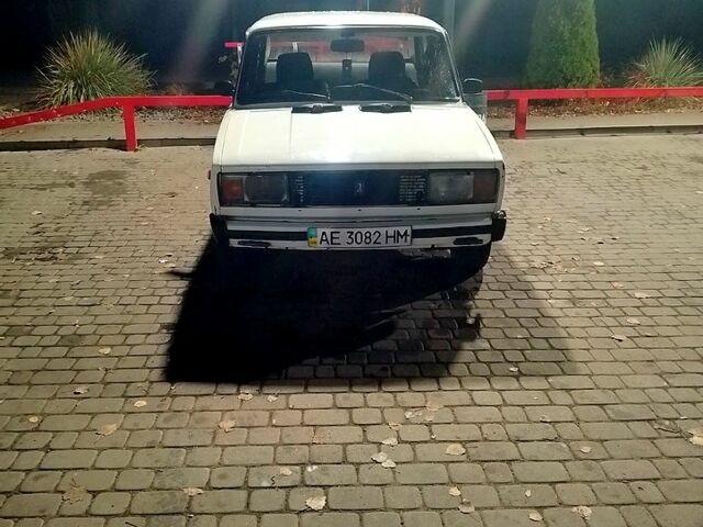 Белый ВАЗ 2105, объемом двигателя 1.5 л и пробегом 125 тыс. км за 800 $, фото 4 на Automoto.ua