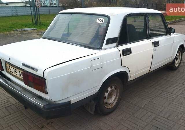 Белый ВАЗ 2105, объемом двигателя 1.3 л и пробегом 99 тыс. км за 555 $, фото 10 на Automoto.ua