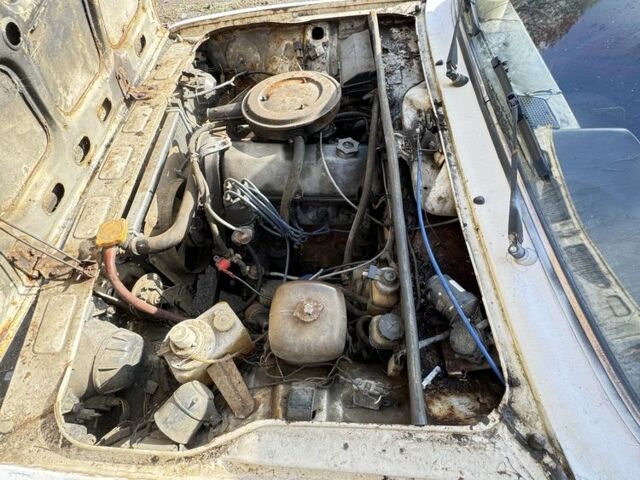 Белый ВАЗ 2105, объемом двигателя 1.3 л и пробегом 50 тыс. км за 180 $, фото 5 на Automoto.ua