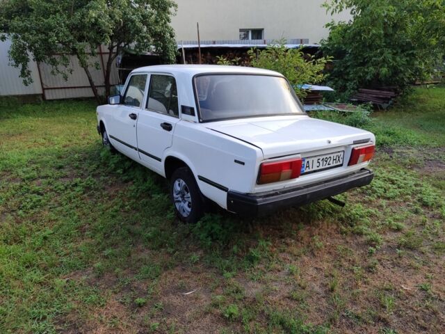 ВАЗ 2105 1989 в Буче на Automoto.ua Белый ВАЗ 2105, объемом двигателя 1.3 л и пробегом 20 тыс. км за 1000 $, фото 2 на Automoto.ua