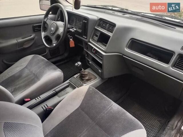 Белый ВАЗ 2105, объемом двигателя 2 л и пробегом 60 тыс. км за 1350 $, фото 13 на Automoto.ua