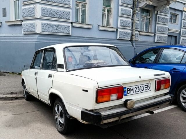Белый ВАЗ 2105, объемом двигателя 1.2 л и пробегом 70 тыс. км за 373 $, фото 2 на Automoto.ua