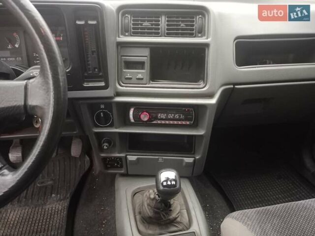 Белый ВАЗ 2105, объемом двигателя 2 л и пробегом 60 тыс. км за 1350 $, фото 16 на Automoto.ua