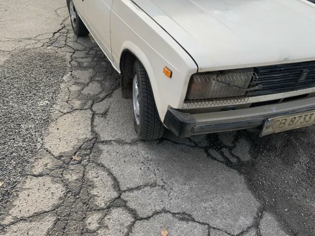 Белый ВАЗ 2105, объемом двигателя 1.3 л и пробегом 3 тыс. км за 594 $, фото 2 на Automoto.ua