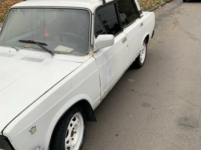 Белый ВАЗ 2105, объемом двигателя 1.5 л и пробегом 2 тыс. км за 715 $, фото 1 на Automoto.ua