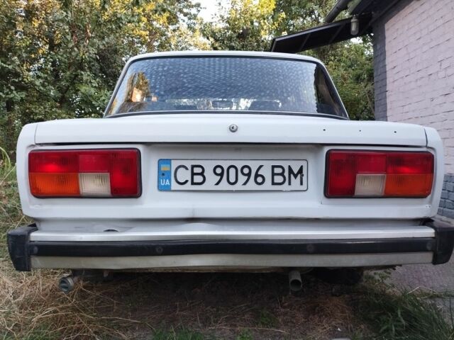 Белый ВАЗ 2105, объемом двигателя 1.3 л и пробегом 74 тыс. км за 713 $, фото 4 на Automoto.ua