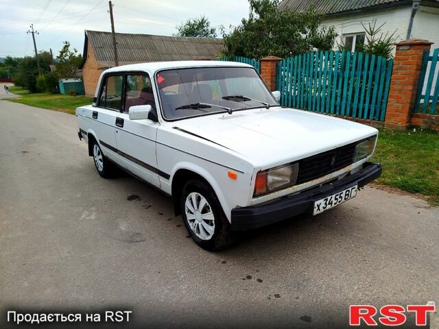 Белый ВАЗ 2105, объемом двигателя 1.3 л и пробегом 0 тыс. км за 500 $, фото 2 на Automoto.ua