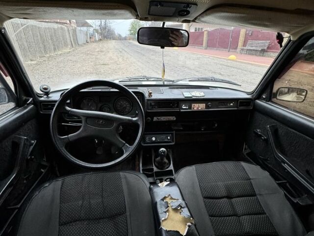 Белый ВАЗ 2105, объемом двигателя 1.3 л и пробегом 55 тыс. км за 500 $, фото 6 на Automoto.ua