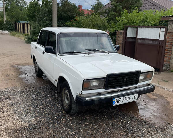 Белый ВАЗ 2105, объемом двигателя 1.3 л и пробегом 25 тыс. км за 850 $, фото 2 на Automoto.ua