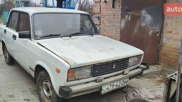 Білий ВАЗ 2105, об'ємом двигуна 1.5 л та пробігом 82 тис. км за 700 $, фото 3 на Automoto.ua