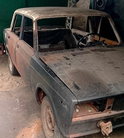 Белый ВАЗ 2105, объемом двигателя 1.3 л и пробегом 0 тыс. км за 400 $, фото 2 на Automoto.ua