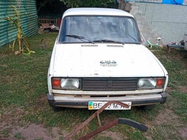 Білий ВАЗ 2105, об'ємом двигуна 1.5 л та пробігом 3 тис. км за 243 $, фото 3 на Automoto.ua