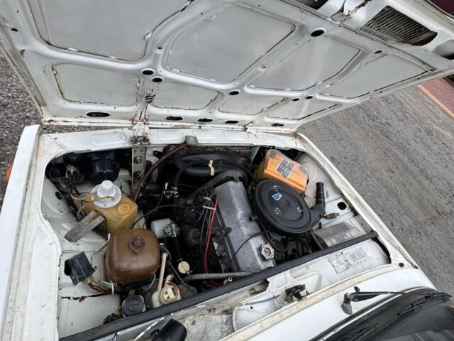 Белый ВАЗ 2105, объемом двигателя 1.3 л и пробегом 55 тыс. км за 500 $, фото 4 на Automoto.ua