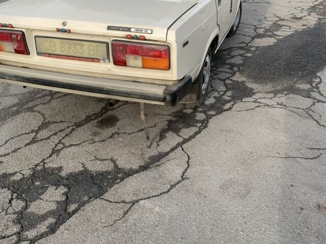 Белый ВАЗ 2105, объемом двигателя 1.3 л и пробегом 3 тыс. км за 594 $, фото 3 на Automoto.ua