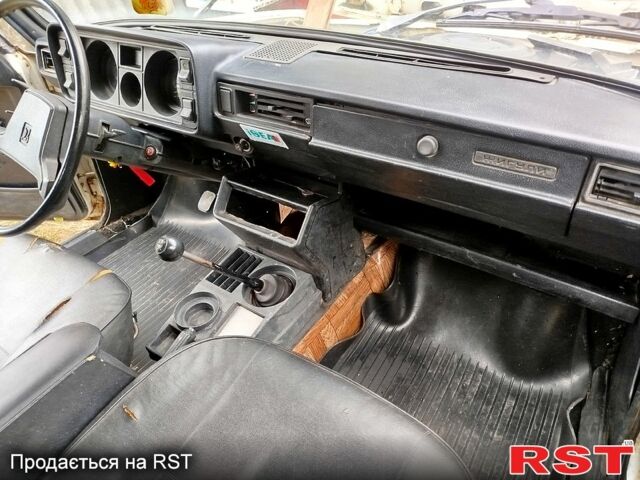 Белый ВАЗ 2105, объемом двигателя 1.3 л и пробегом 0 тыс. км за 500 $, фото 6 на Automoto.ua