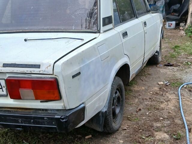 Білий ВАЗ 2105, об'ємом двигуна 1.5 л та пробігом 54 тис. км за 411 $, фото 6 на Automoto.ua