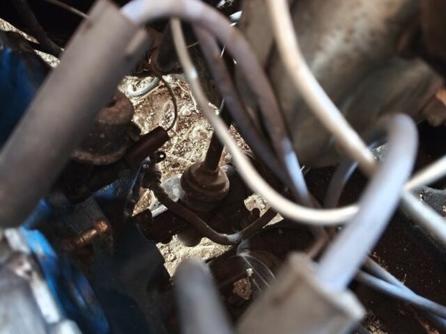 Белый ВАЗ 2105, объемом двигателя 0 л и пробегом 200 тыс. км за 1300 $, фото 5 на Automoto.ua