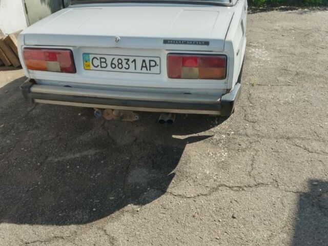 Белый ВАЗ 2105, объемом двигателя 1.3 л и пробегом 2 тыс. км за 1100 $, фото 3 на Automoto.ua