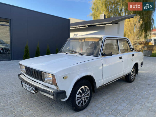 Белый ВАЗ 2105, объемом двигателя 1.3 л и пробегом 100 тыс. км за 454 $, фото 6 на Automoto.ua