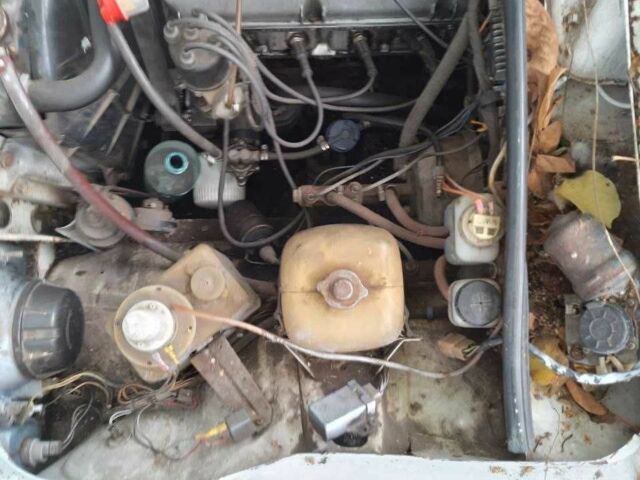 Белый ВАЗ 2105, объемом двигателя 1.3 л и пробегом 999 тыс. км за 596 $, фото 4 на Automoto.ua