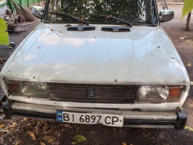 Белый ВАЗ 2105, объемом двигателя 1.3 л и пробегом 999 тыс. км за 596 $, фото 2 на Automoto.ua