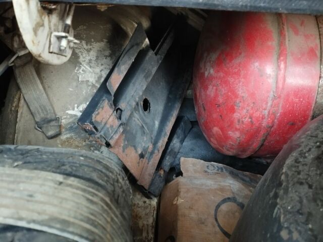 Белый ВАЗ 2105, объемом двигателя 1.3 л и пробегом 74 тыс. км за 713 $, фото 12 на Automoto.ua