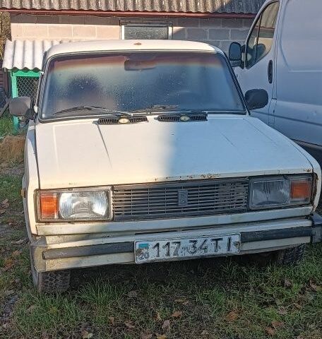 Белый ВАЗ 2105, объемом двигателя 0 л и пробегом 2 тыс. км за 350 $, фото 4 на Automoto.ua