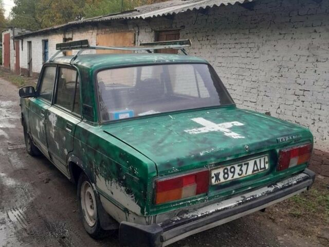 Белый ВАЗ 2105, объемом двигателя 1.3 л и пробегом 15 тыс. км за 304 $, фото 3 на Automoto.ua
