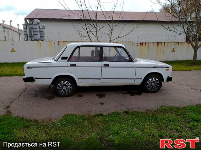 Білий ВАЗ 2105, об'ємом двигуна 13 л та пробігом 0 тис. км за 700 $, фото 2 на Automoto.ua