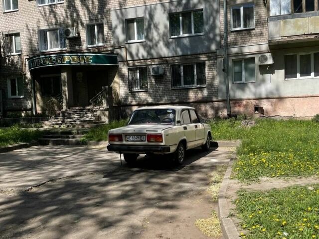 Белый ВАЗ 2105, объемом двигателя 0 л и пробегом 1 тыс. км за 30000 $, фото 11 на Automoto.ua