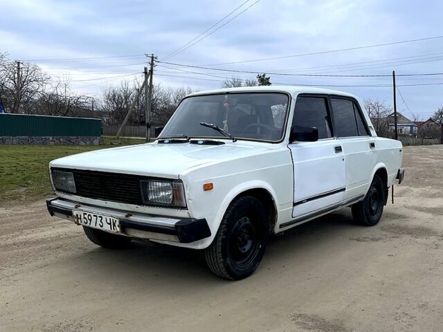 Белый ВАЗ 2105, объемом двигателя 13 л и пробегом 0 тыс. км за 700 $, фото 3 на Automoto.ua