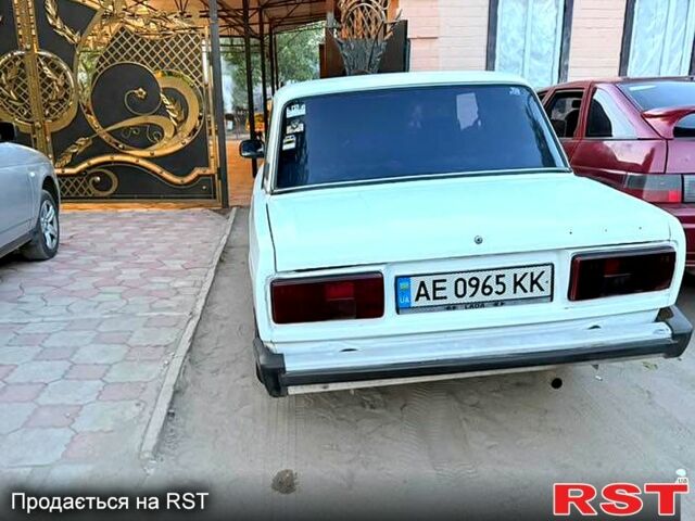 Белый ВАЗ 2105, объемом двигателя 1.5 л и пробегом 0 тыс. км за 750 $, фото 3 на Automoto.ua